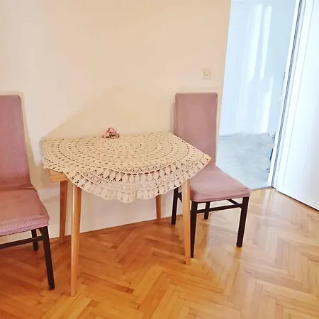 Appartement In Starigrad-paklenica 6861 *