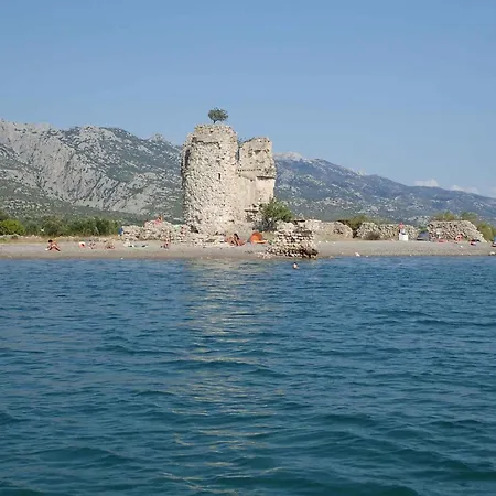 In Starigrad-paklenica 6861 Apartment Starigrad Paklenica