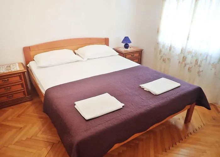 公寓 In Starigrad-paklenica 6861 斯塔利格拉德-帕克利尼卡
