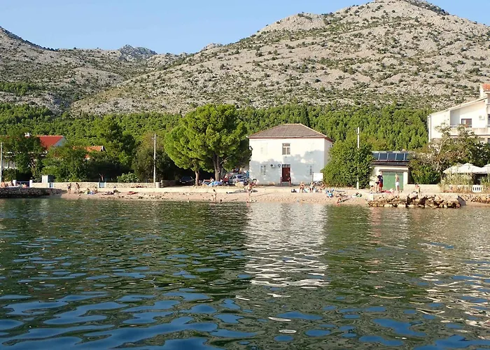 Apartamento In Starigrad-paklenica 6861 Starigrad Paklenica