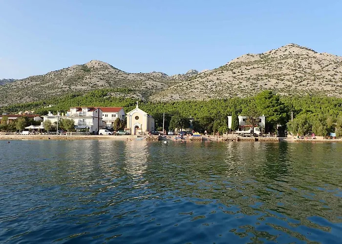 In Starigrad-paklenica 6861 * 斯塔利格拉德-帕克利尼卡