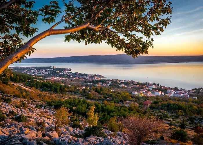 In Starigrad-paklenica 6861 Apartamento